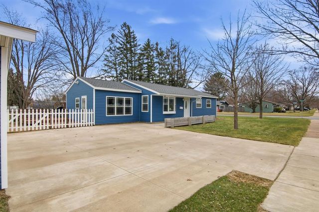 211 11th Street, Altoona, WI 54720
