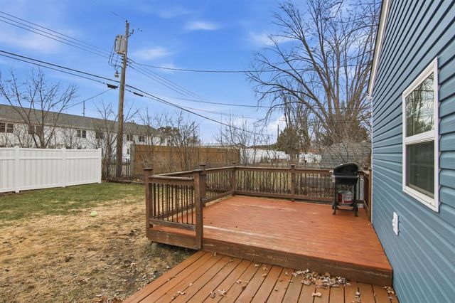 211 11th Street, Altoona, WI 54720