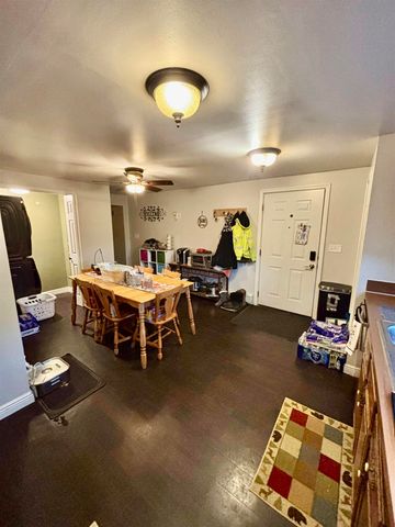 917 E River, Pleasant, MI 48858