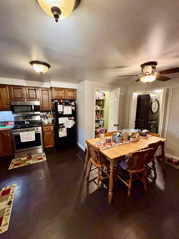 917 E River, Pleasant, MI 48858