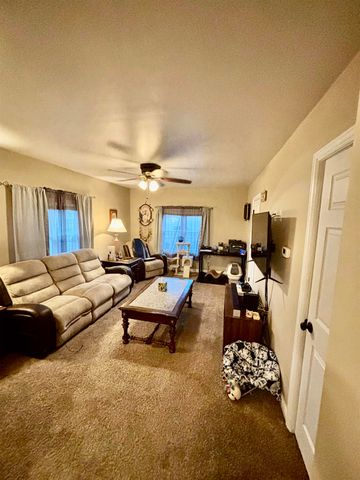 917 E River, Pleasant, MI 48858