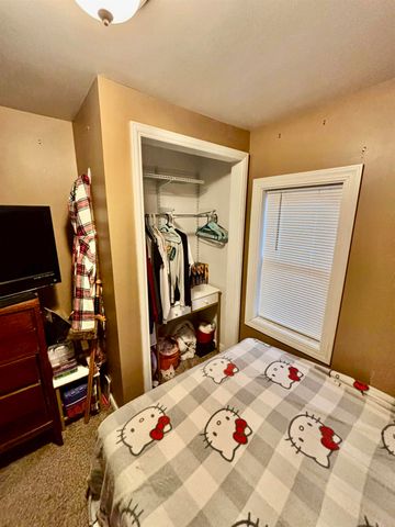 917 E River, Pleasant, MI 48858