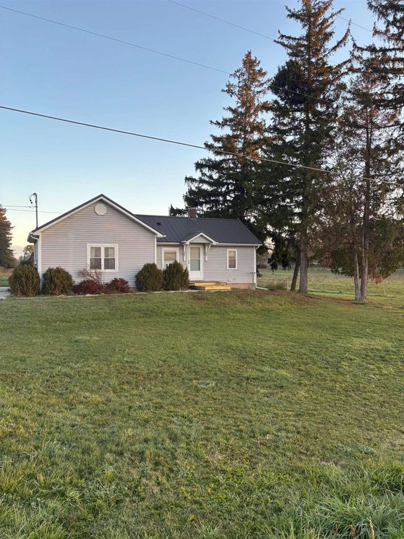 917 E River, Pleasant, MI 48858