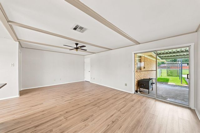 8002 Delwin Street, Houston, TX 77034