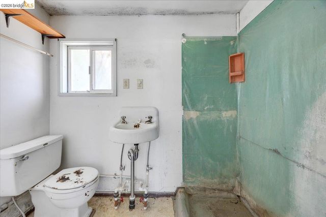 18589 Rozier Ave, Tuolumne, CA 95379