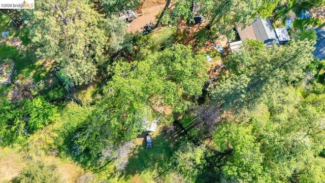 18589 Rozier Ave, Tuolumne, CA 95379