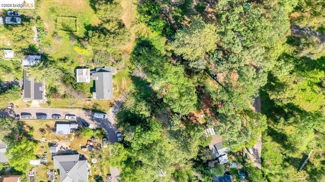 18589 Rozier Ave, Tuolumne, CA 95379