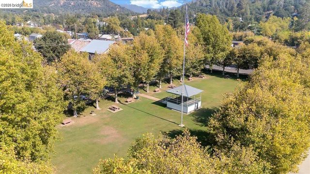 18589 Rozier Ave, Tuolumne, CA 95379