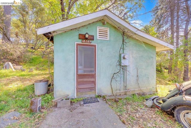 18589 Rozier Ave, Tuolumne, CA 95379