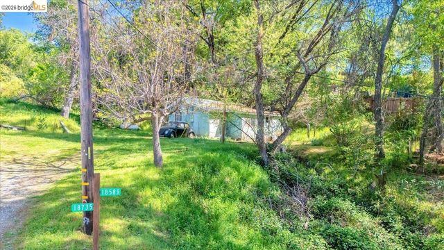 18589 Rozier Ave, Tuolumne, CA 95379