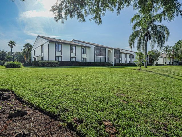 1605 SW Silver Pine Way, Palm City, FL 34990