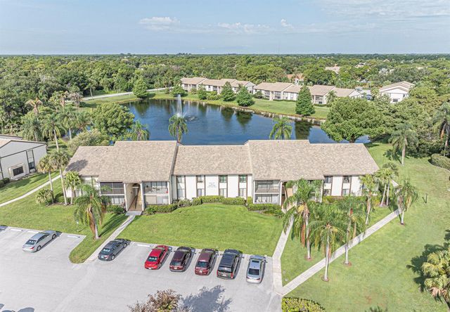 1605 SW Silver Pine Way, Palm City, FL 34990