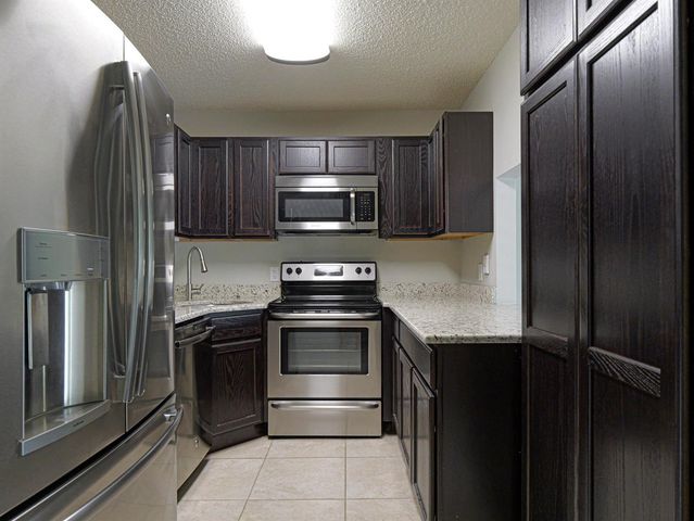 1605 SW Silver Pine Way, Palm City, FL 34990