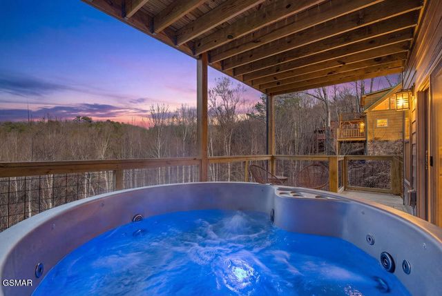 1559 Sky View Drive, Sevierville, TN 37876