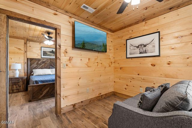 1559 Sky View Drive, Sevierville, TN 37876