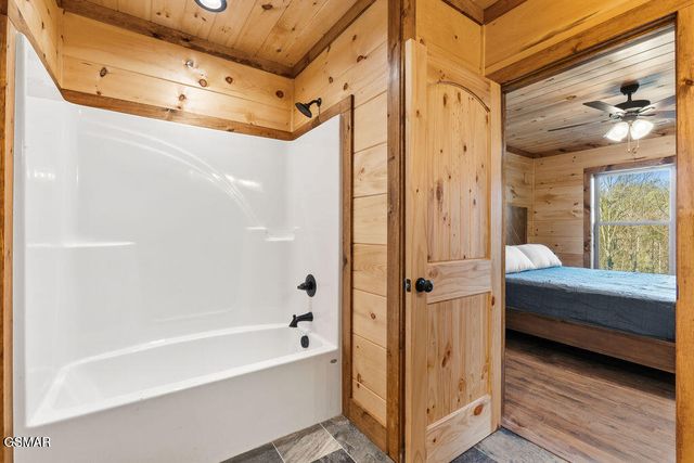 1559 Sky View Drive, Sevierville, TN 37876