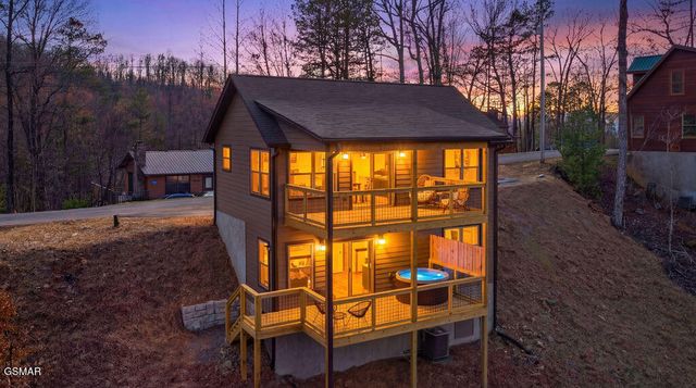 1559 Sky View Drive, Sevierville, TN 37876