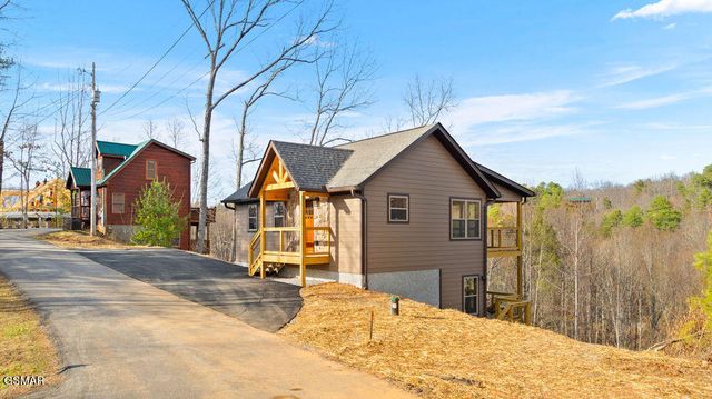 1559 Sky View Drive, Sevierville, TN 37876