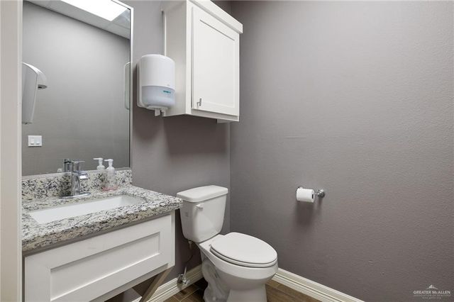 812 Del Oro Lane 5, Pharr, TX 78577