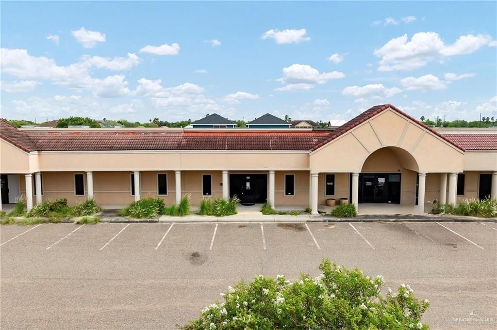 812 Del Oro Lane 5, Pharr, TX 78577