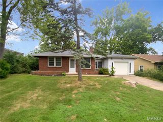 4127 Burnett Avenue, St Louis, MO 63125