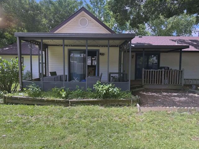1101 April Drive, Ozark, MO 65721