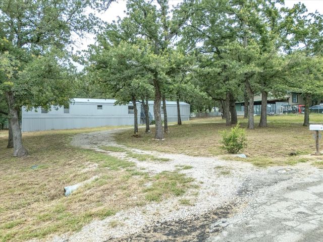 146 Deerwood Lane, Springtown, TX 76082