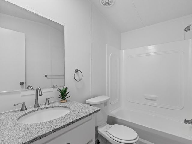 146 Deerwood Lane, Springtown, TX 76082