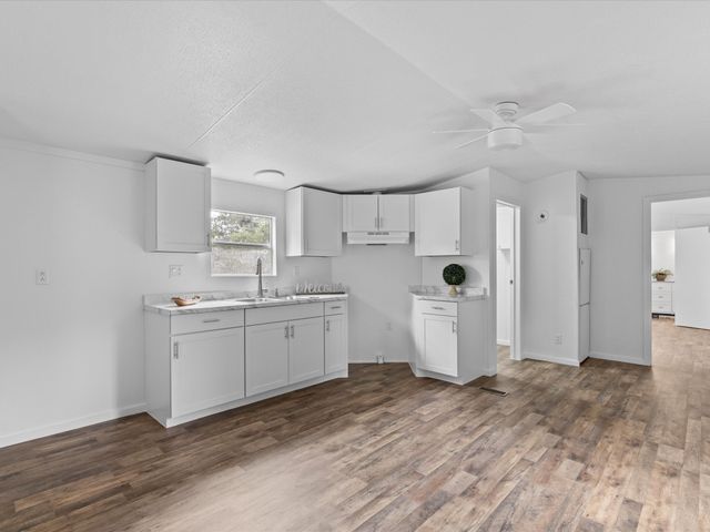 146 Deerwood Lane, Springtown, TX 76082
