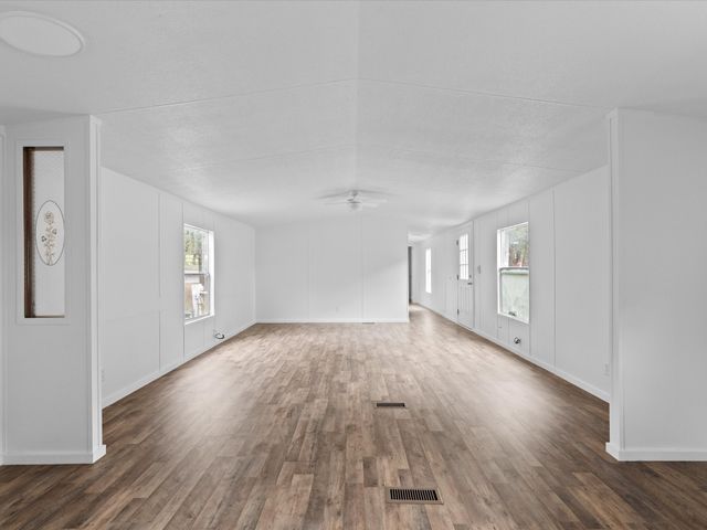 146 Deerwood Lane, Springtown, TX 76082