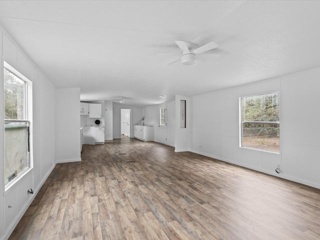 146 Deerwood Lane, Springtown, TX 76082