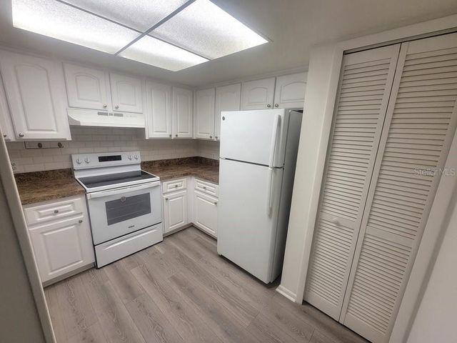 11411 PIKE COURT 4, New Port Richey, FL 34654