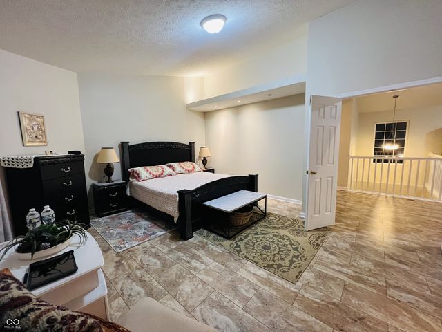 12236 Quarterback Lane, Fishers, IN 46037