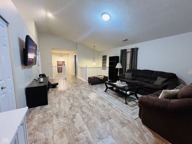 12236 Quarterback Lane, Fishers, IN 46037