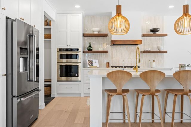 9421 Frederick Avenue, Saint Louis Park, MN 55426