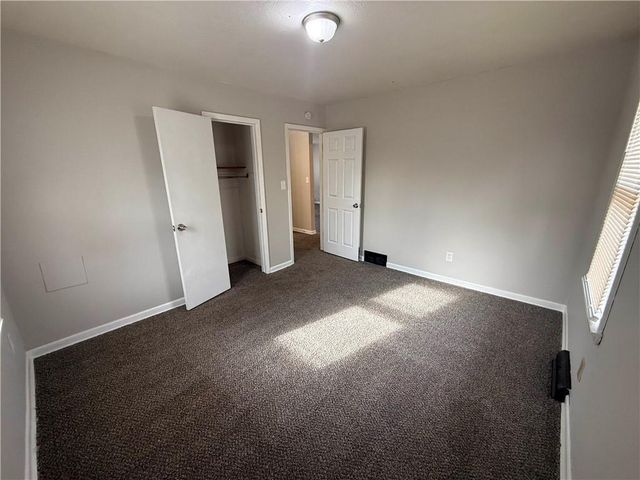 105 & 107 S Arlington Avenue, Independence, MO 64053