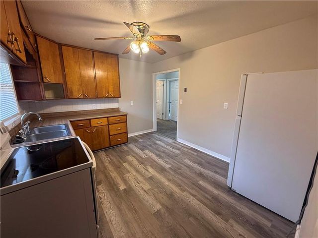 105 & 107 S Arlington Avenue, Independence, MO 64053