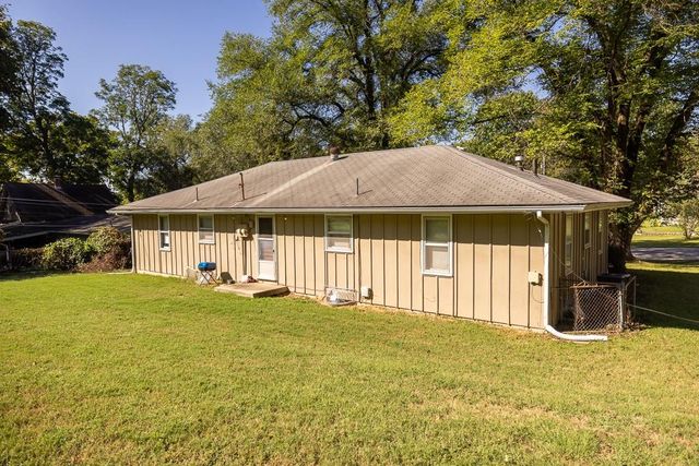 105 & 107 S Arlington Avenue, Independence, MO 64053