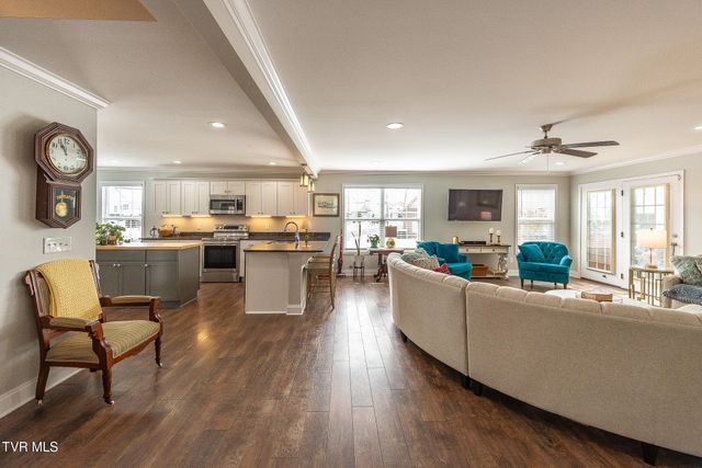 1603 Maple Ridge Court, Kingsport, TN 37664