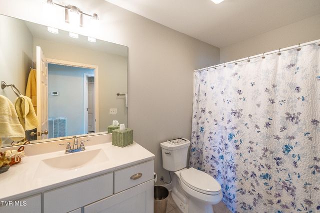 1603 Maple Ridge Court, Kingsport, TN 37664