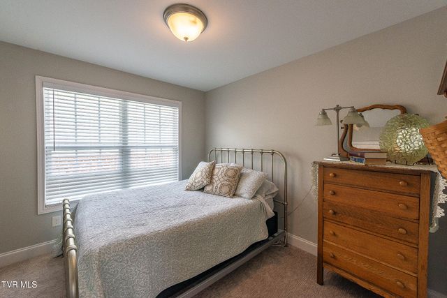 1603 Maple Ridge Court, Kingsport, TN 37664