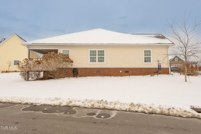 1603 Maple Ridge Court, Kingsport, TN 37664