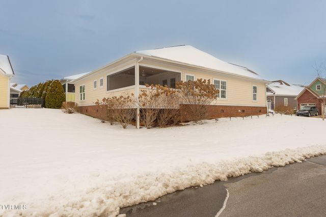 1603 Maple Ridge Court, Kingsport, TN 37664