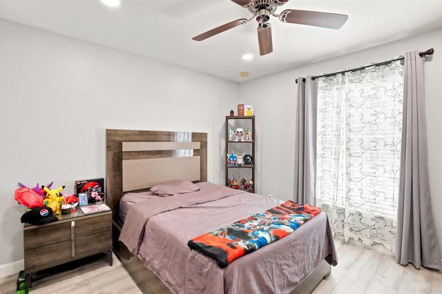 10487 SW West Park Avenue, Port Saint Lucie, FL 34987