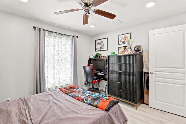 10487 SW West Park Avenue, Port Saint Lucie, FL 34987