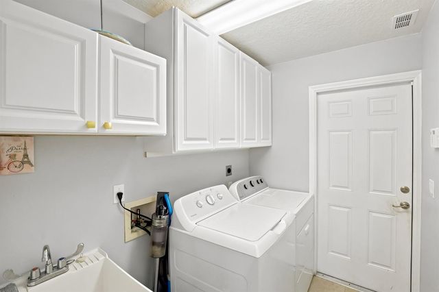 10487 SW West Park Avenue, Port Saint Lucie, FL 34987