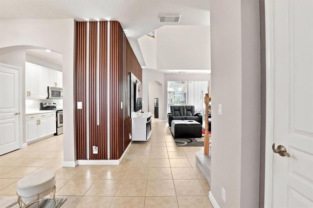 10487 SW West Park Avenue, Port Saint Lucie, FL 34987