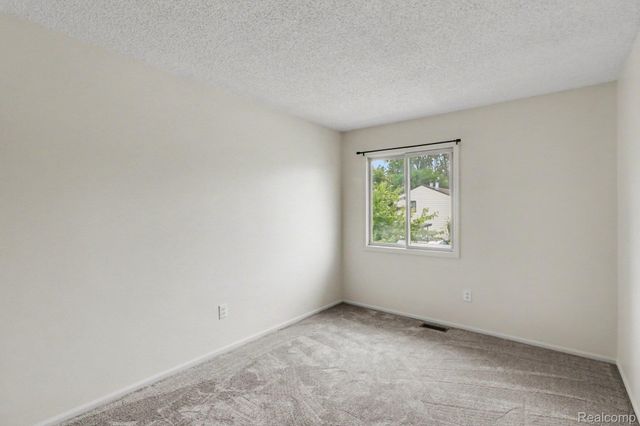 38111 Carolon Boulevard, Westland, MI 48185