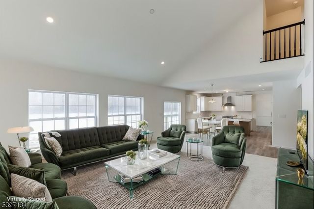 35 Barbertown Point Breeze, Kingwood Twp., NJ 08825