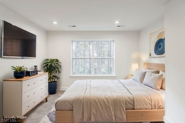 35 Barbertown Point Breeze, Kingwood Twp., NJ 08825